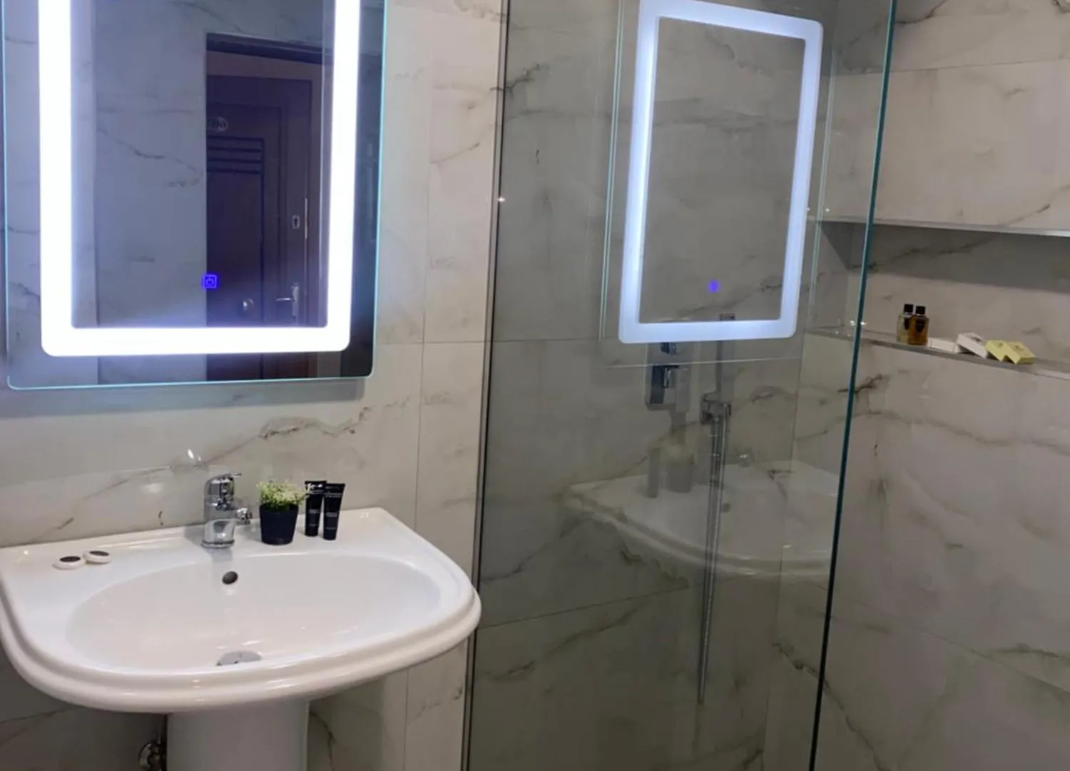 Prince Hotel Mezez