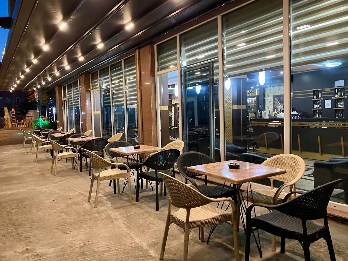 Prince Hotel Mezez 4*,  Albanië